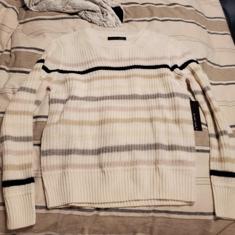 NWT Black Tape Sweater